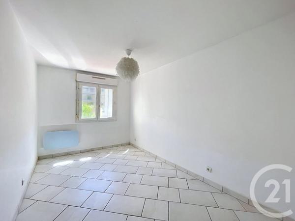 Appartement F4 à vendre  4 pièces - 81,87 m 2   ANTIBES  - 06