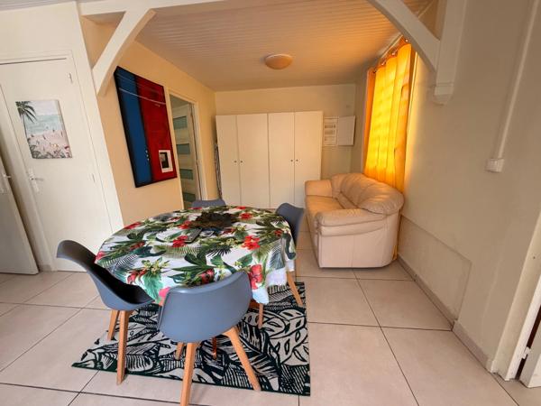 Ensemble immobilier de 3 appartements - LE VAUCLIN (972)