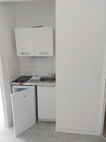 Location - Appartement Reims 51100 15 m 2
