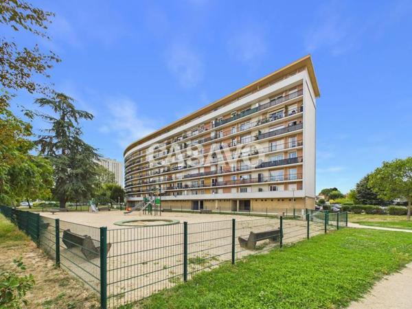 Vente Appartement 4 pièces de 79m² - 95600 Eaubonne