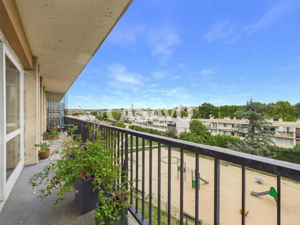 Vente Appartement 4 pièces de 79m² - 95600 Eaubonne