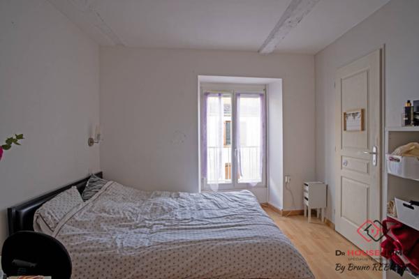 Immeuble à vendre 7 pièces de 195 m²