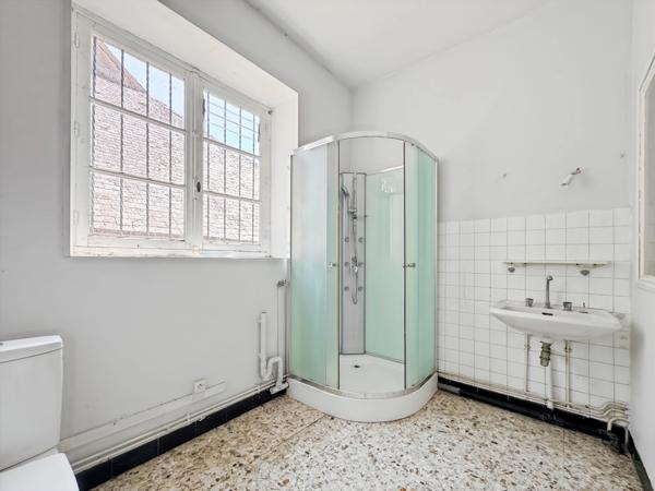 À vendre : Belle maison de caractère au cœur d'AUNAY EN BAZOIS (58) – Idéale pour investissement locatif !