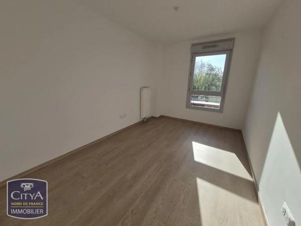 Appartement à louer 3 pièces 64.93m² Valenciennes (59300)
