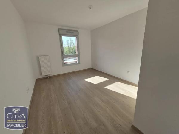 Appartement à louer 3 pièces 64.93m² Valenciennes (59300)