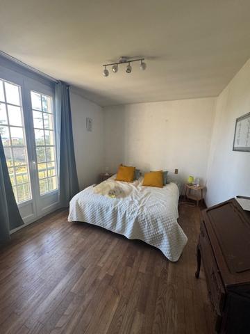 Maison familiale de 205m² sur un terrain entièrement clos de 2200m² Bram (11150)