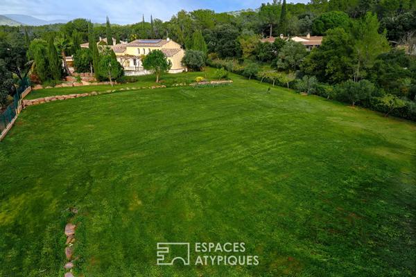 Maison de caractère avec piscine dans la nature