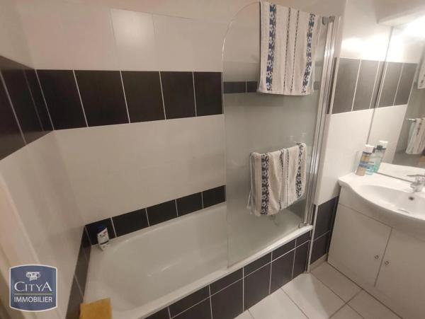 Appartement à vendre 2 pièces 46m² Montluçon (03100)