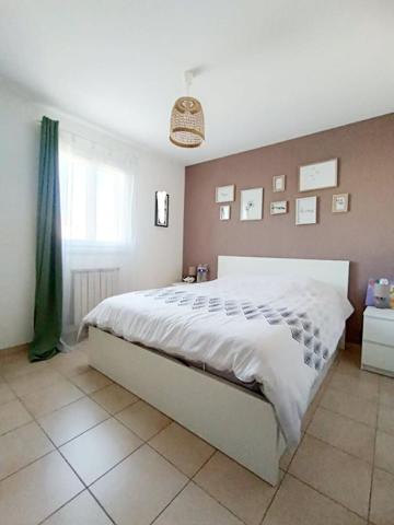 Maison Istres 6 pièce(s) 95 m2 PISCINE JARDIN ET GARAGE