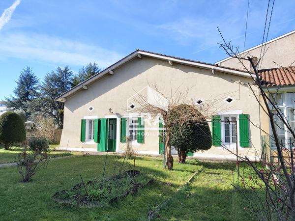 SAINTE FOY LA GRANDE - maison de plain-pied 124m² avec garage et jardin.