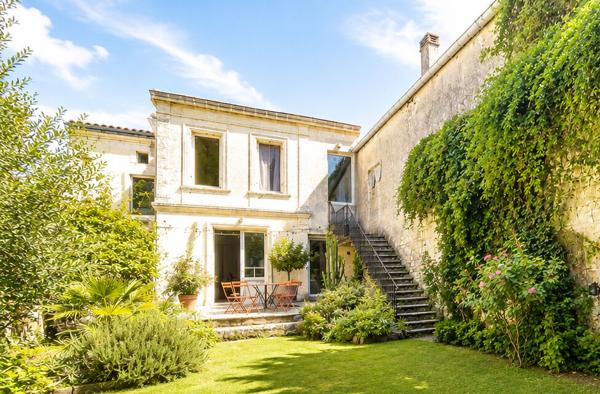 Maison à vende à 35 mn de Bordeaux et 20 Mn de Libourne