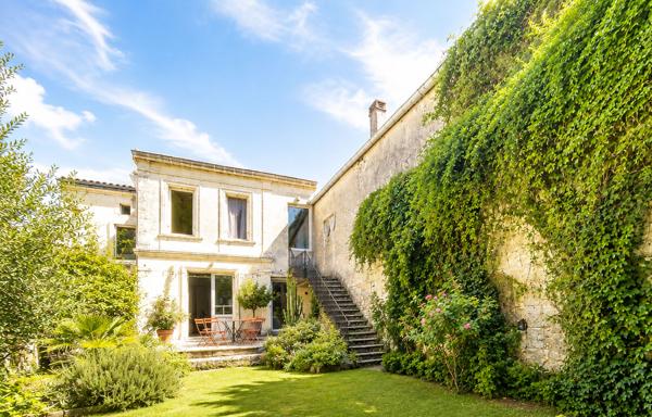 Maison à vende à 35 mn de Bordeaux et 20 Mn de Libourne