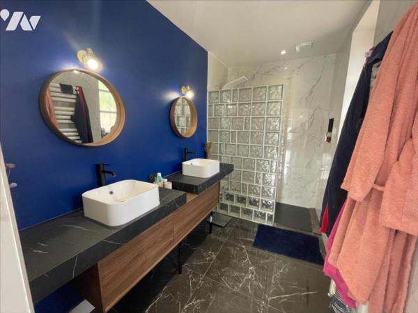 CONDE EN NORMANDIE CENTRE VILLE MAISON DE 8 PIECES