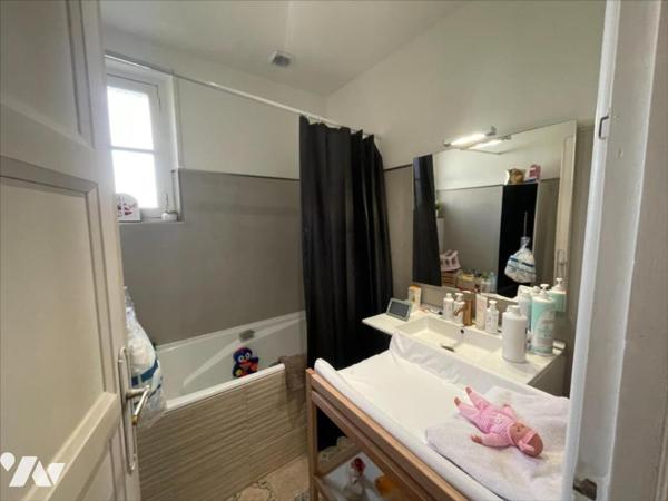 CONDE EN NORMANDIE CENTRE VILLE MAISON DE 8 PIECES