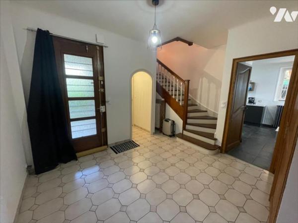 CONDE EN NORMANDIE CENTRE VILLE MAISON DE 8 PIECES