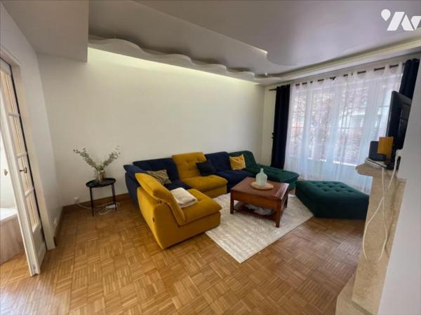 CONDE EN NORMANDIE CENTRE VILLE MAISON DE 8 PIECES