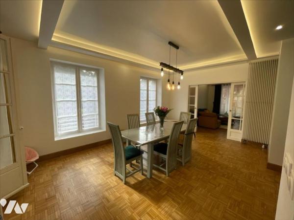 CONDE EN NORMANDIE CENTRE VILLE MAISON DE 8 PIECES