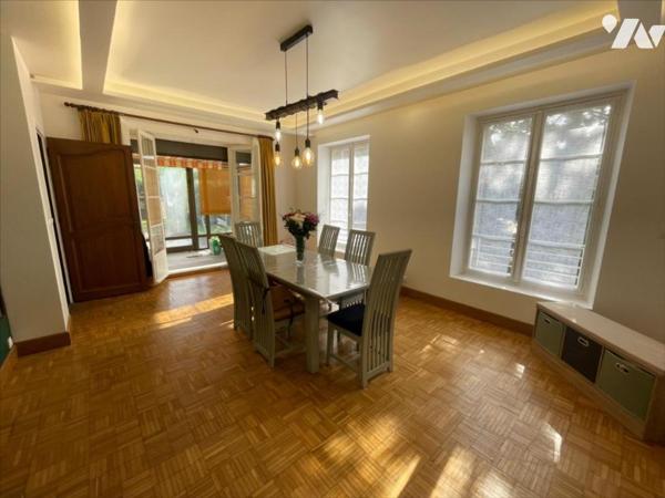 CONDE EN NORMANDIE CENTRE VILLE MAISON DE 8 PIECES