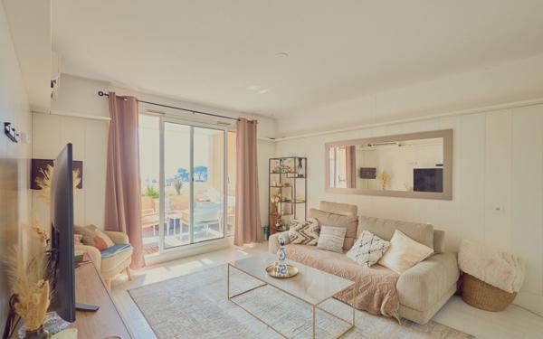 Appartement à vendre    2 pièces • 40 m2 Villeneuve-Loubet