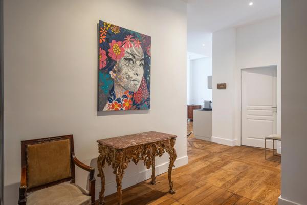 LYON 6 - PUVIS de CHAVANNES- Appartement de 203,59 m² - 5 chambres - balcon - 1 Cave