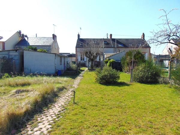 MAISON 4 CHAMBRES, GARE SNCF ET COMMERCES ACCESSIBLES A PIED