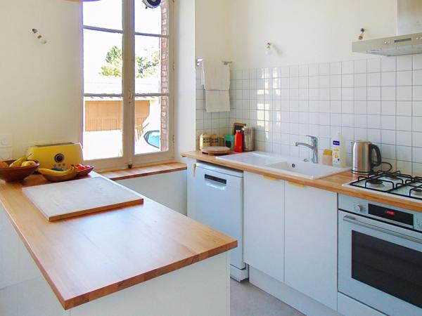 MAISON 4 CHAMBRES, GARE SNCF ET COMMERCES ACCESSIBLES A PIED