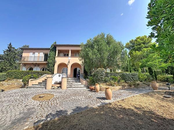 Bastide provençale -Vue Mer.