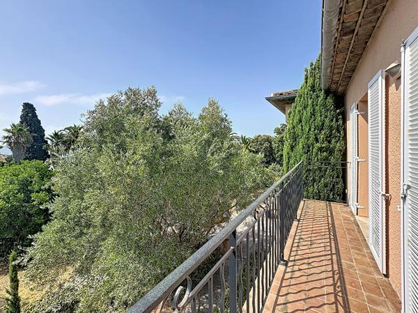 Bastide provençale -Vue Mer.