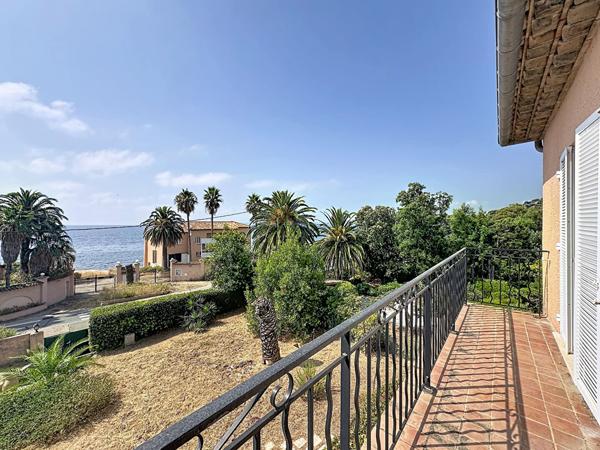 Bastide provençale -Vue Mer.
