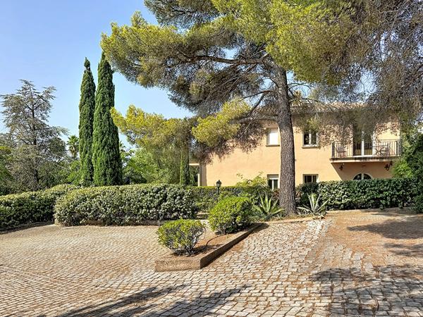Bastide provençale -Vue Mer.