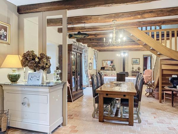 Maison 13 pièces 4 hectares