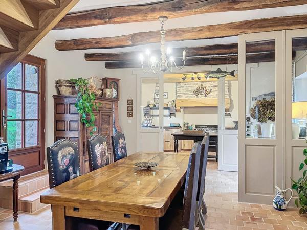 Maison 13 pièces 4 hectares