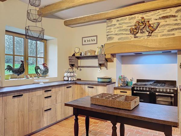 Maison 13 pièces 4 hectares