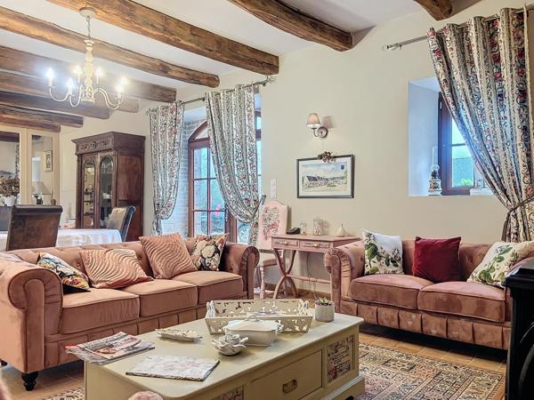 Maison 13 pièces 4 hectares