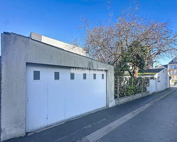 DINARD - Maison en pierre avec local commercial - Travaux à prévoir