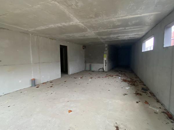 Local commercial centre village Attignat 55.64 m2