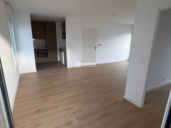 Location Appartement 4 pièces 90.81 m² - Saint-cloud 92210