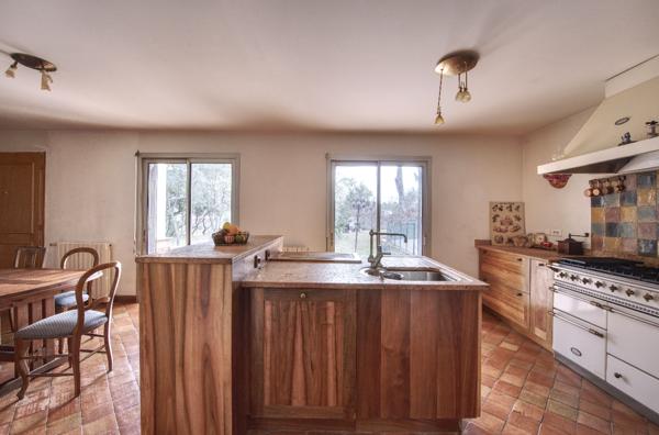 Nîmes (30000) Maison familiale avec piscine – Secteur Garrigues à Nîmes