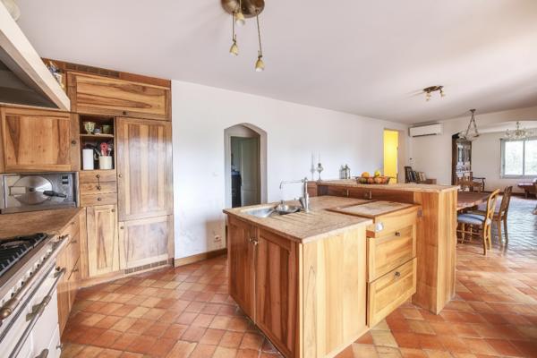 Nîmes (30000) Maison familiale avec piscine – Secteur Garrigues à Nîmes