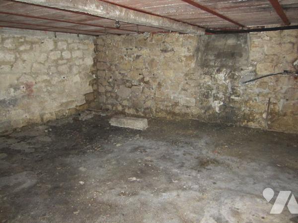 Maison mitoyenne de 109 m2, 3 chambres à rénover