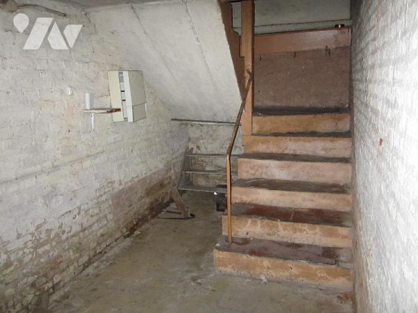 Maison mitoyenne de 109 m2, 3 chambres à rénover