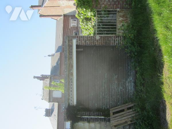 Maison mitoyenne de 109 m2, 3 chambres à rénover