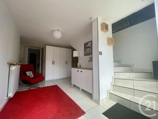 Maison à vendre  9 pièces - 197,70 m 2   LIVRY GARGAN  - 93