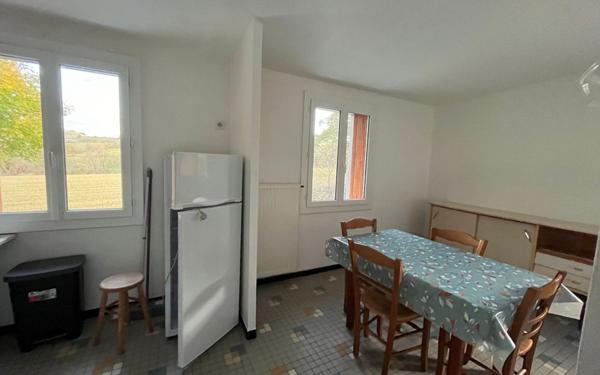 Appartement à louer    2 pièces • 41 m2 Saint-Étienne-du-Valdonnez