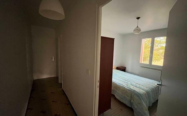 Appartement à louer    2 pièces • 41 m2 Saint-Étienne-du-Valdonnez
