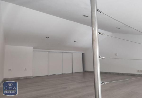 Appartement à louer 1 pièce 28m²