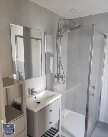 Appartement à louer 1 pièce 28m²