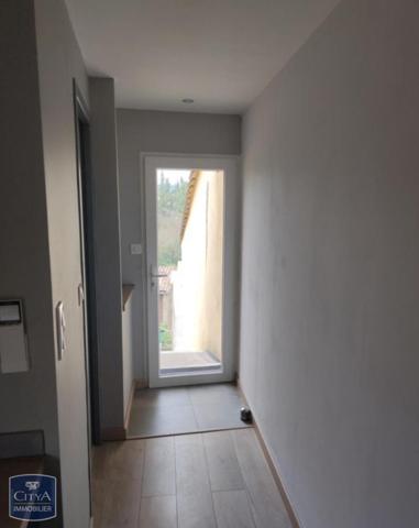 Appartement à louer 1 pièce 28m²