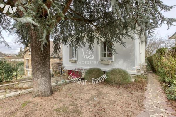 Maison familiale avec jardin, proche gare de Louveciennes