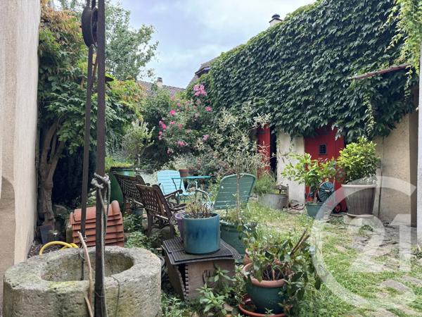 Maison à vendre  6 pièces - 153,61 m 2   VILLIERS LE BEL  - 95